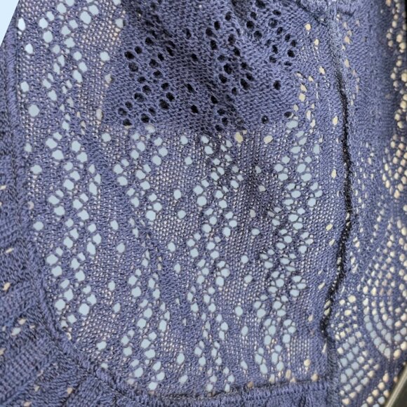 V. Jessica Howard Cropped Crochet Cardigan - Picture 6 of 7
